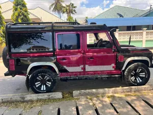 Land Rover Defender 2015 Red