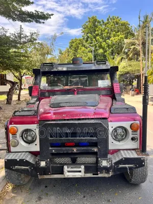 Land Rover Defender 2015 Red