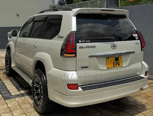 Toyota Land Cruiser Prado 2007 White
