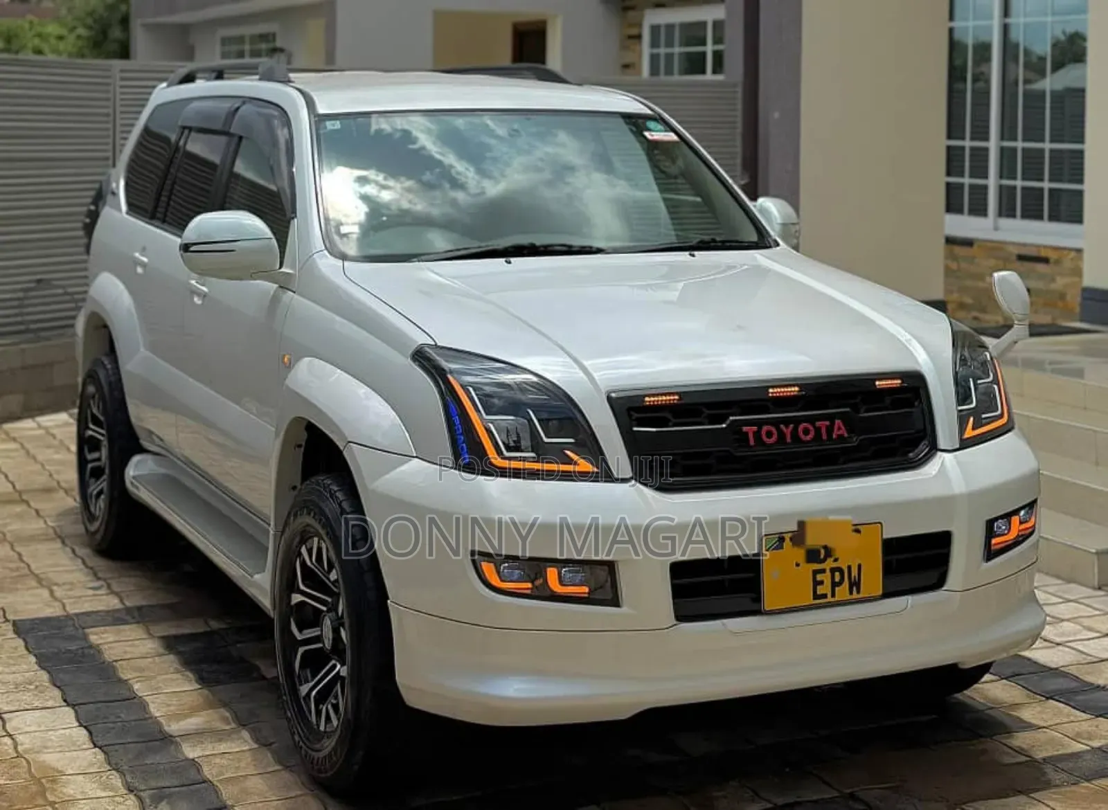 Toyota Land Cruiser Prado 2007 White