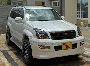 Toyota Land Cruiser Prado 2007 White