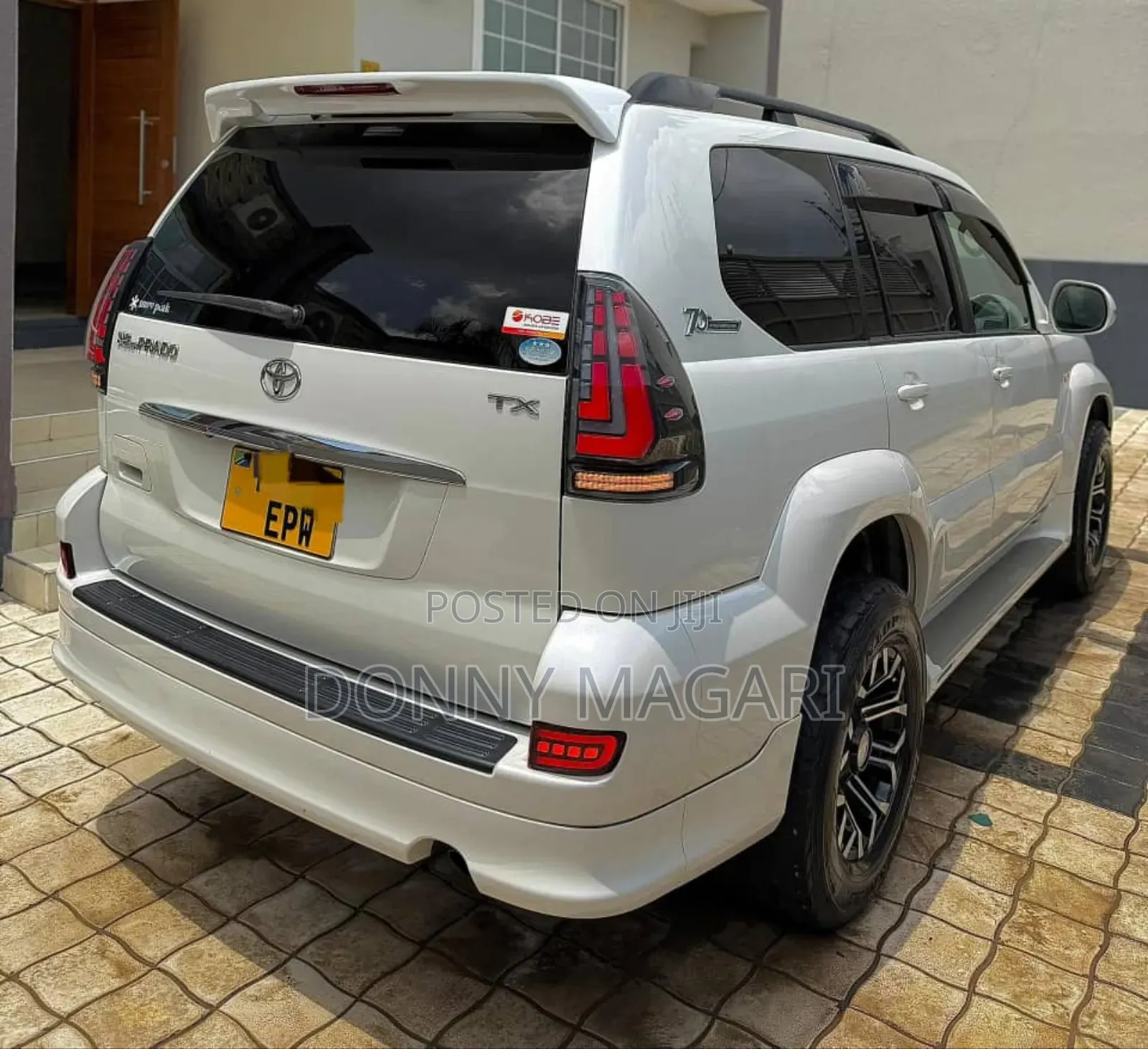 Toyota Land Cruiser Prado 2007 White