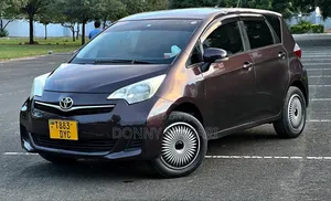 Toyota Ractis 2011 Black