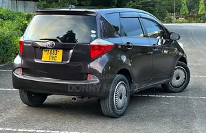 Toyota Ractis 2011 Black