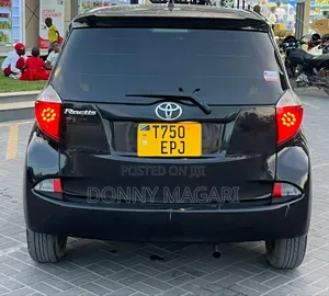 Toyota Ractis 1.5 AWD 2012 Black