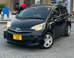 Toyota Ractis 1.5 AWD 2012 Black