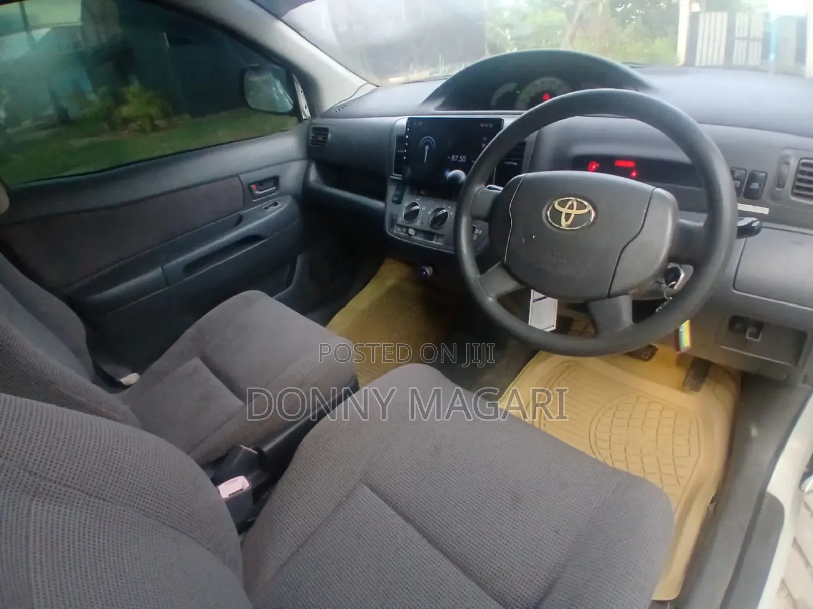 Toyota Raum 2005 White