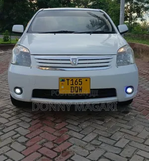 Toyota Raum 2005 White