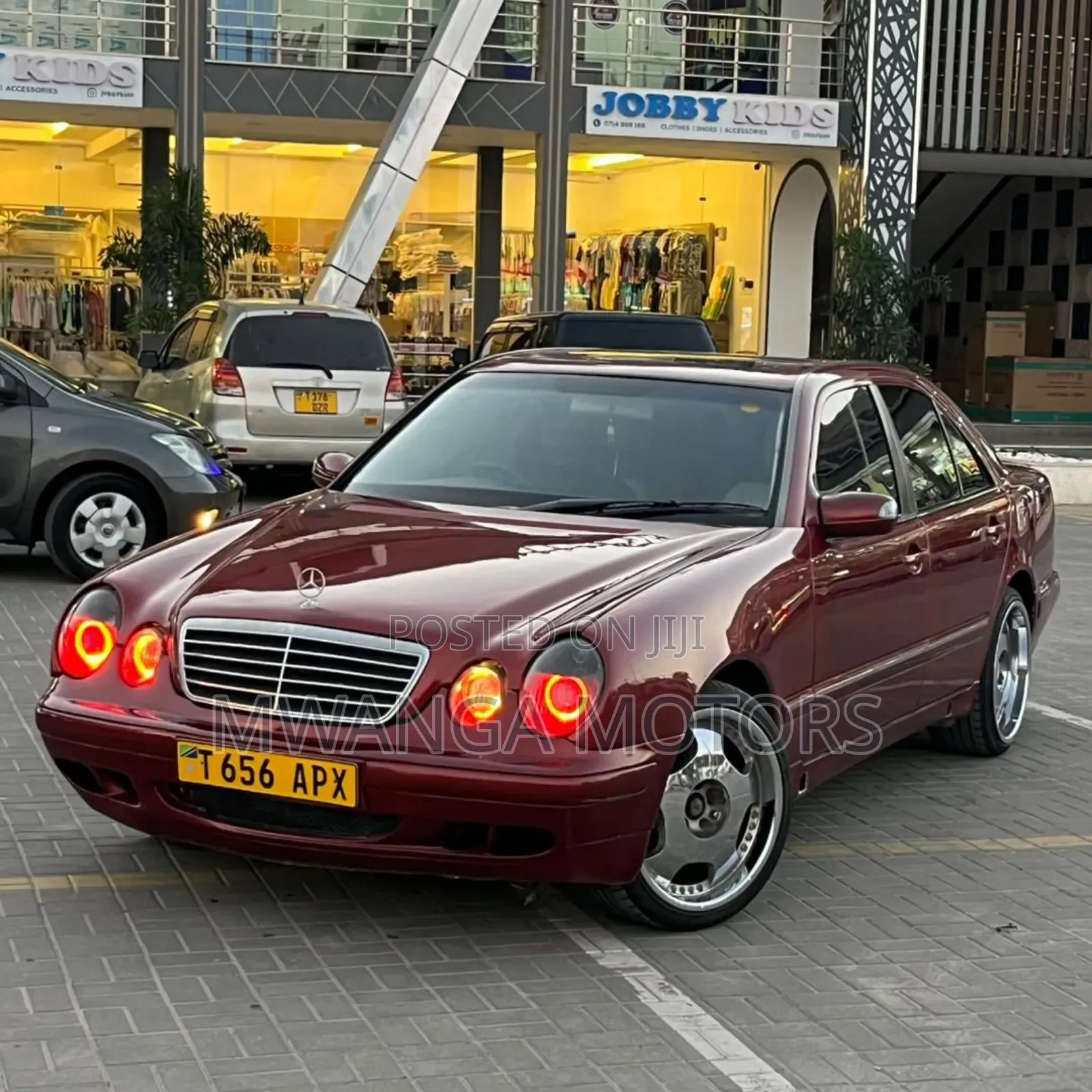 Mercedes-Benz C200 2000 Red