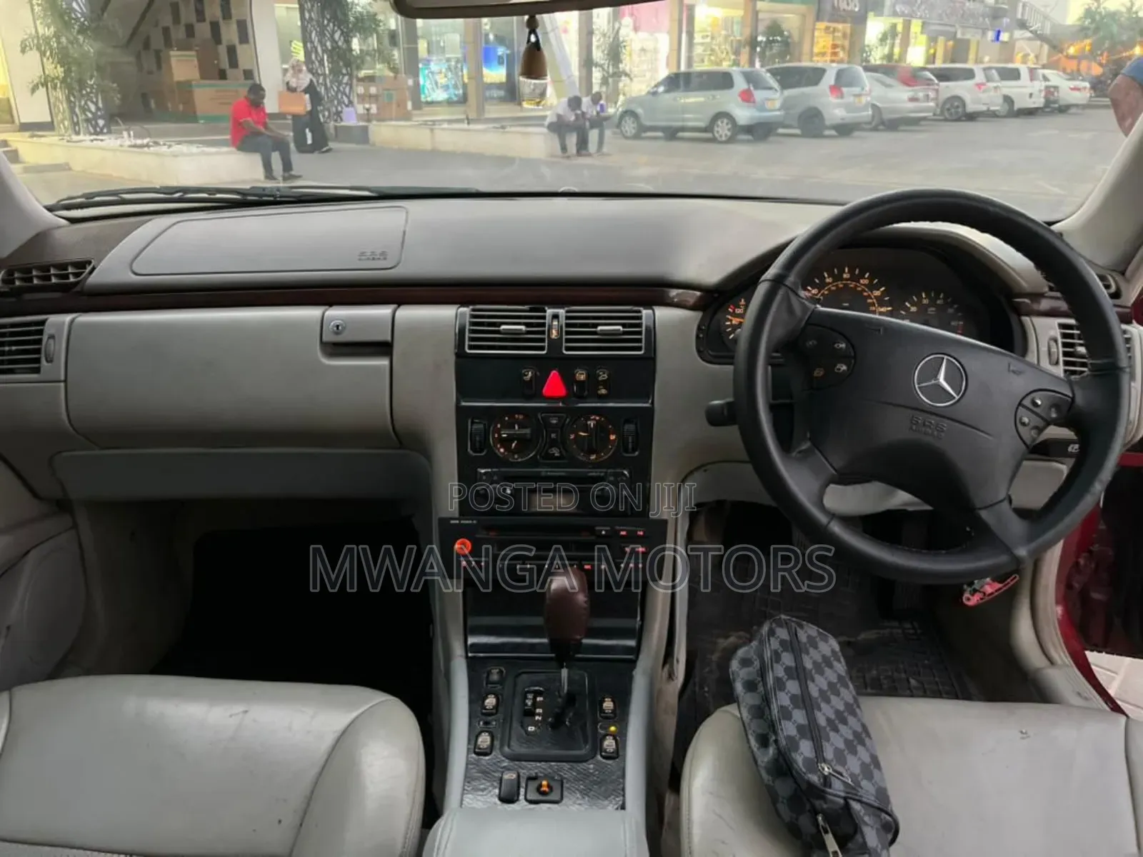 Mercedes-Benz C200 2000 Red