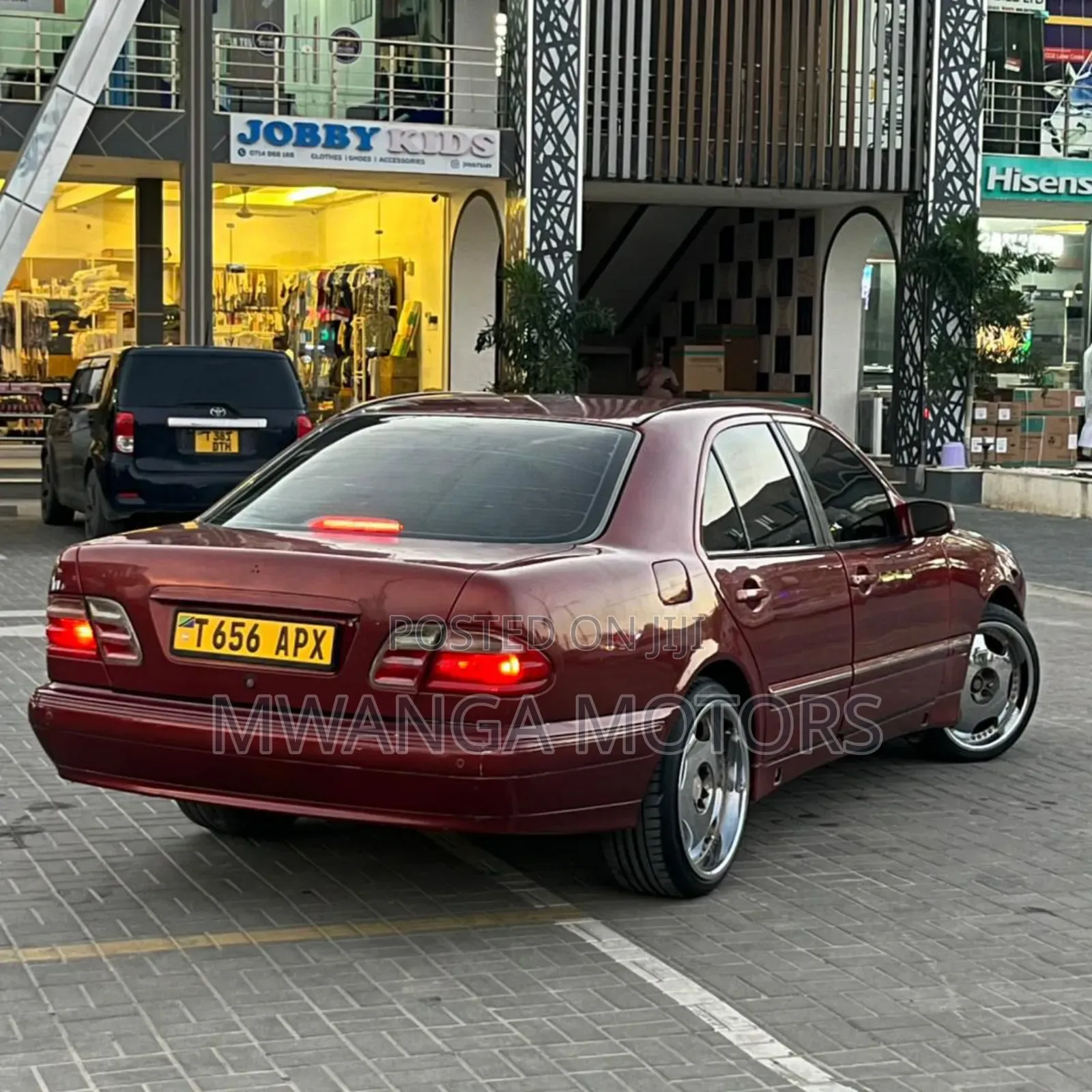 Mercedes-Benz C200 2000 Red