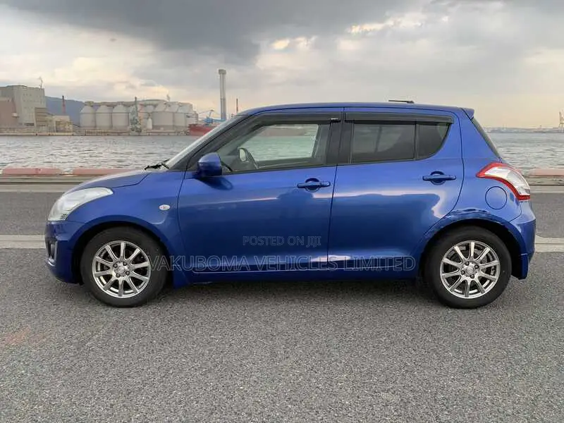Suzuki Swift 2015 Blue