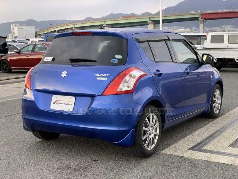 Suzuki Swift 2015 Blue