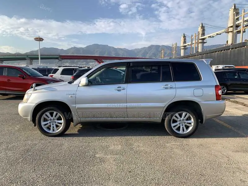 Toyota Kluger 2007 Silver