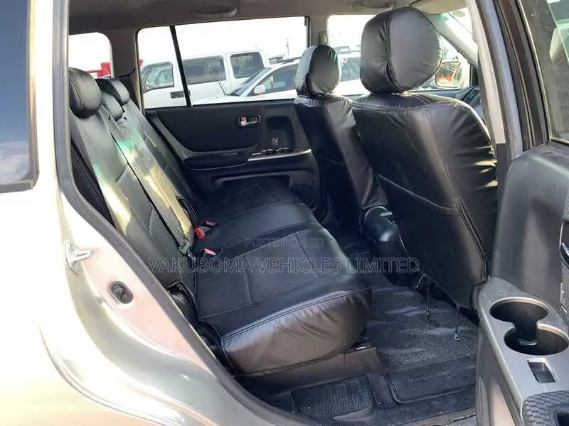 Toyota Kluger 2007 Silver