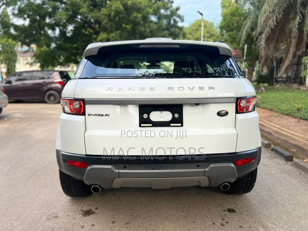 Land Rover Range Rover Evoque Dynamic 4x4 (2.0L 4cyl 9A) 2014 White