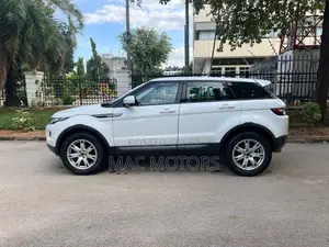 Land Rover Range Rover Evoque Dynamic 4x4 (2.0L 4cyl 9A) 2014 White