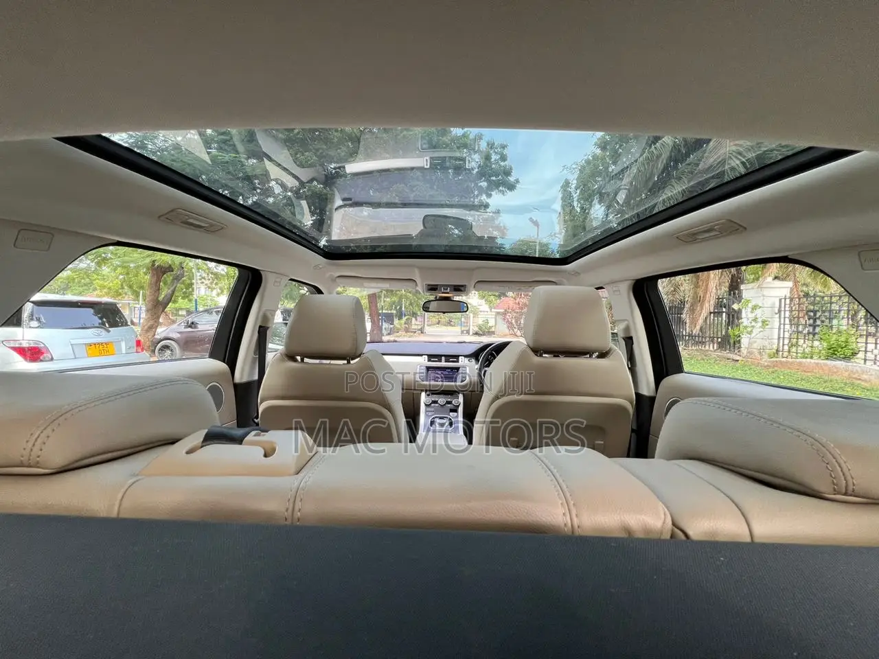 Land Rover Range Rover Evoque Dynamic 4x4 (2.0L 4cyl 9A) 2014 White