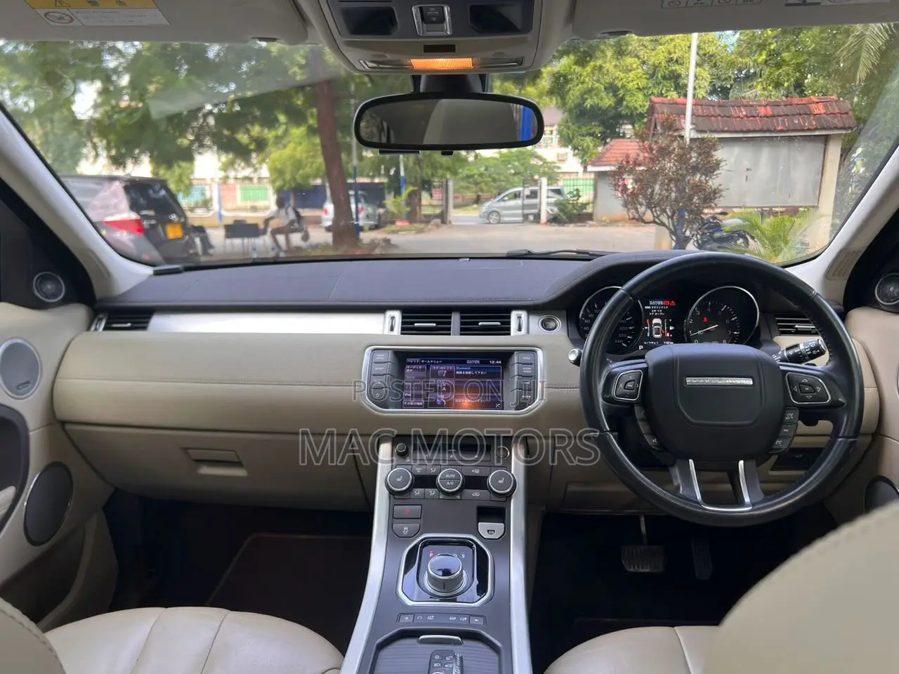 Land Rover Range Rover Evoque Dynamic 4x4 (2.0L 4cyl 9A) 2014 White
