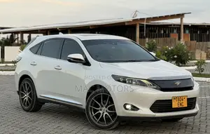 Toyota Harrier 2.0 2015 White