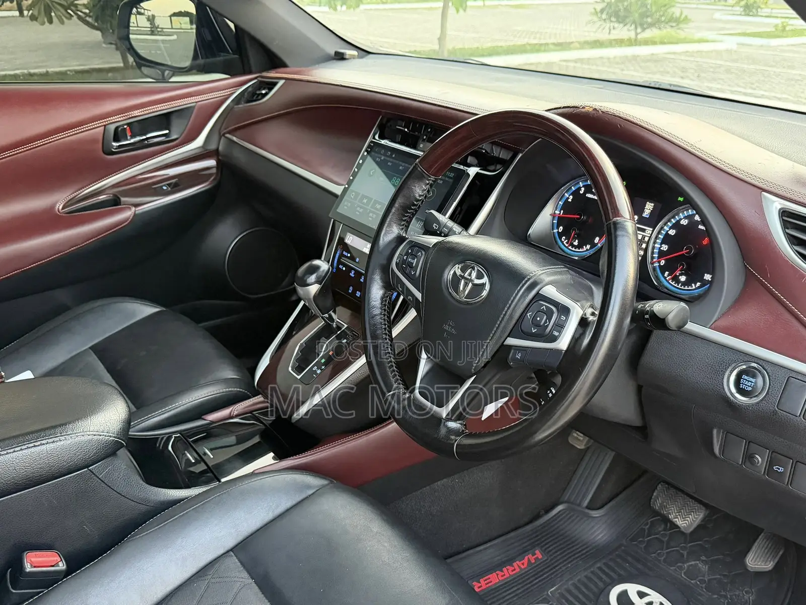 Toyota Harrier 2.0 2015 White