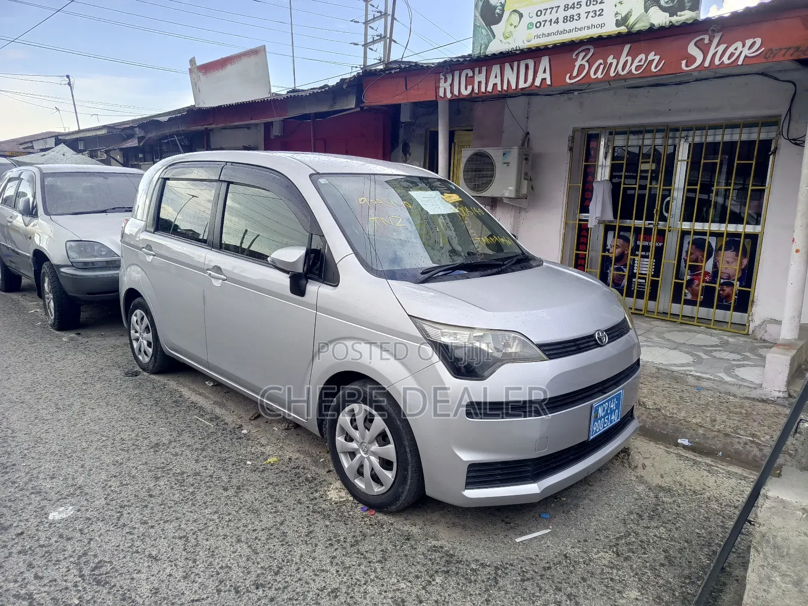 Toyota Spade 2015 Silver