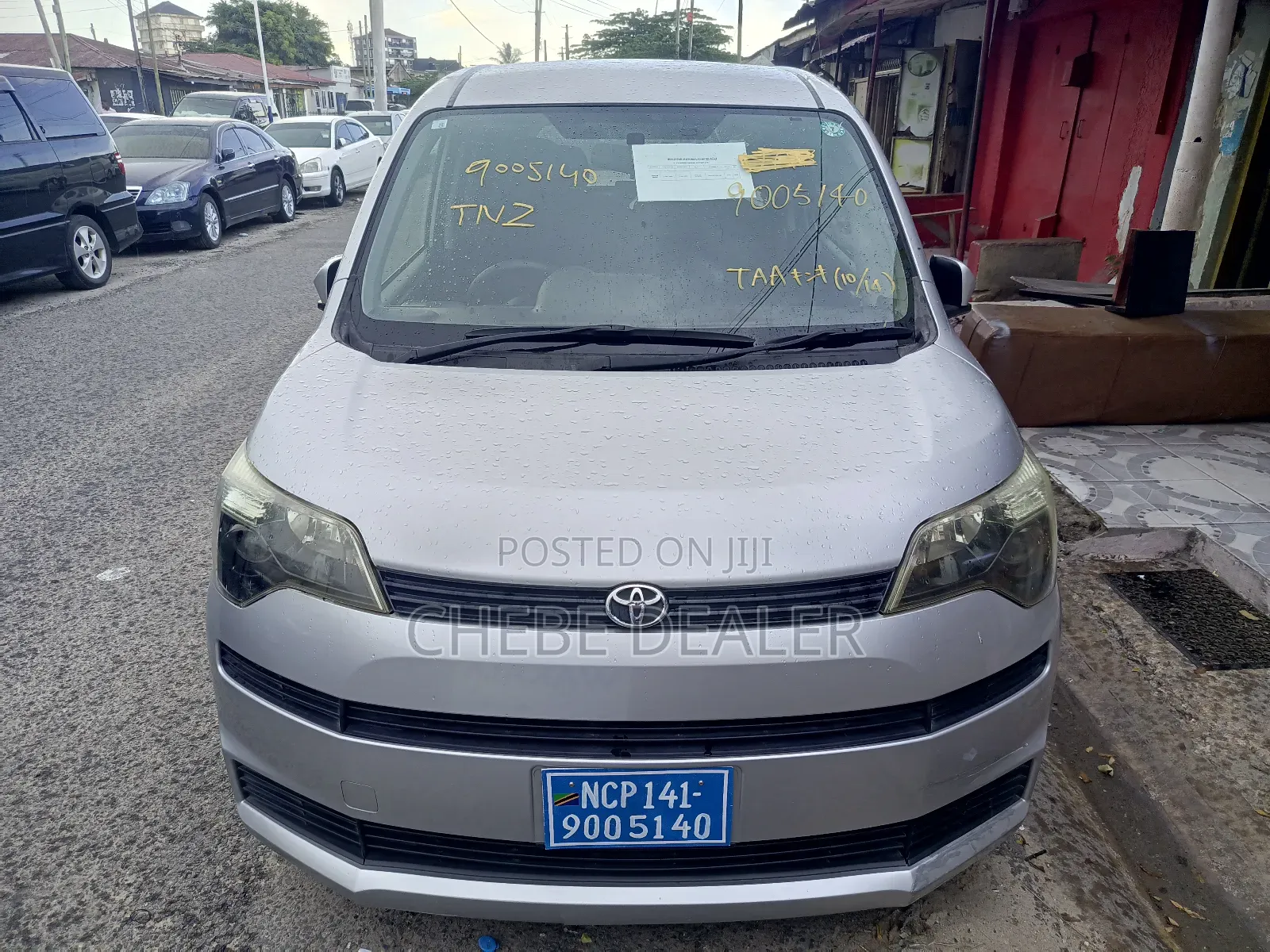 Toyota Spade 2015 Silver
