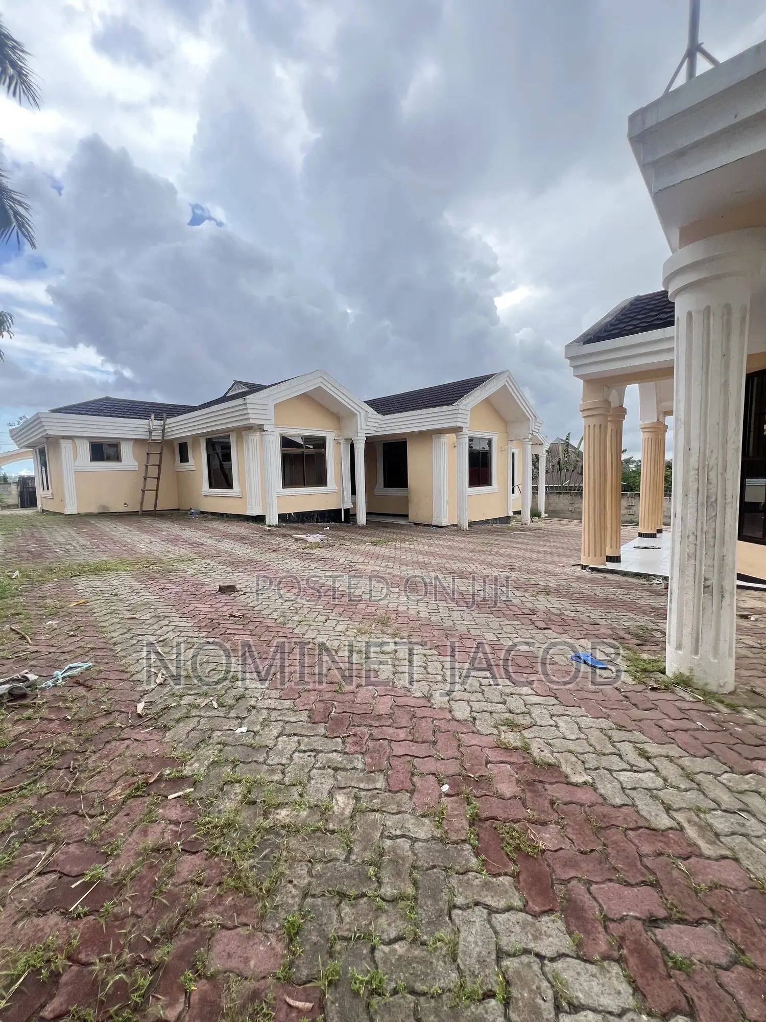 4bdrm House in Mivumoni Madale, Kunduchi for rent