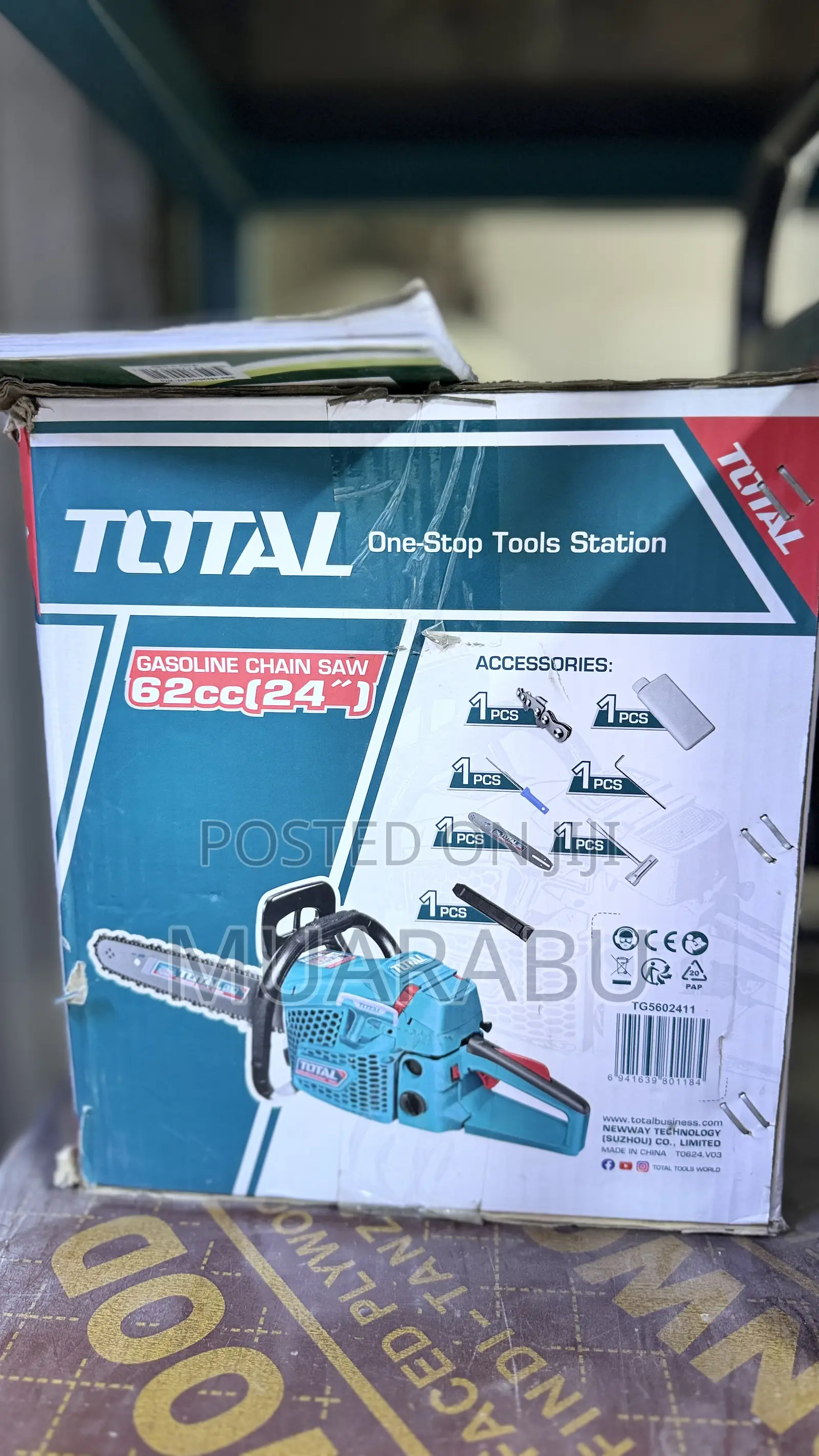 Total Gasoline Chain Saw 24”