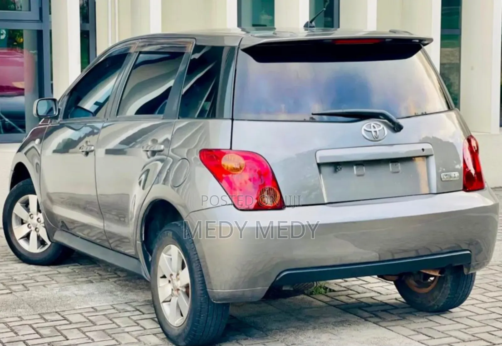 Toyota IST 2005 Gray