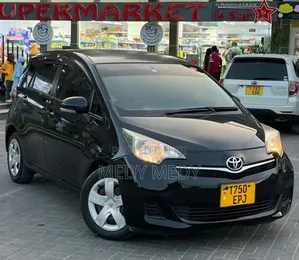 Toyota Ractis 2012 Black