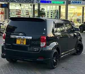 Toyota Corolla Rumion 2010 Black