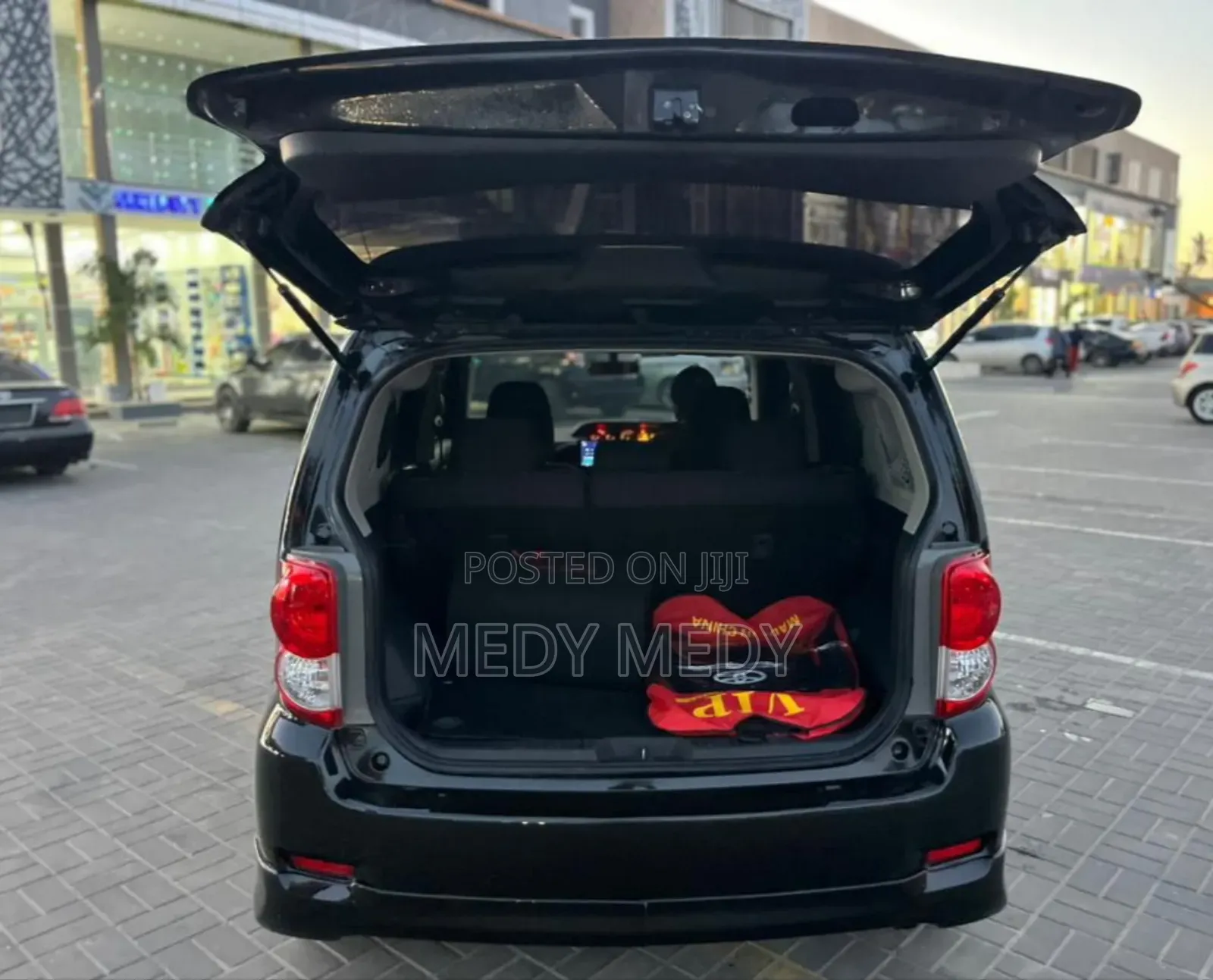 Toyota Corolla Rumion 2010 Black
