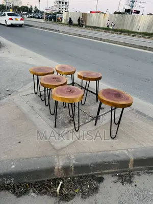 Meza Nzuri Ndogo Kwa Bei Nafuu