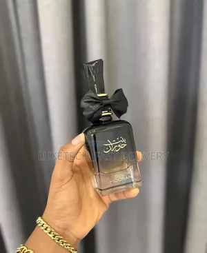 Bint Hooran Eau De Parfum, an Oriental and Fruity Fragrance for Women