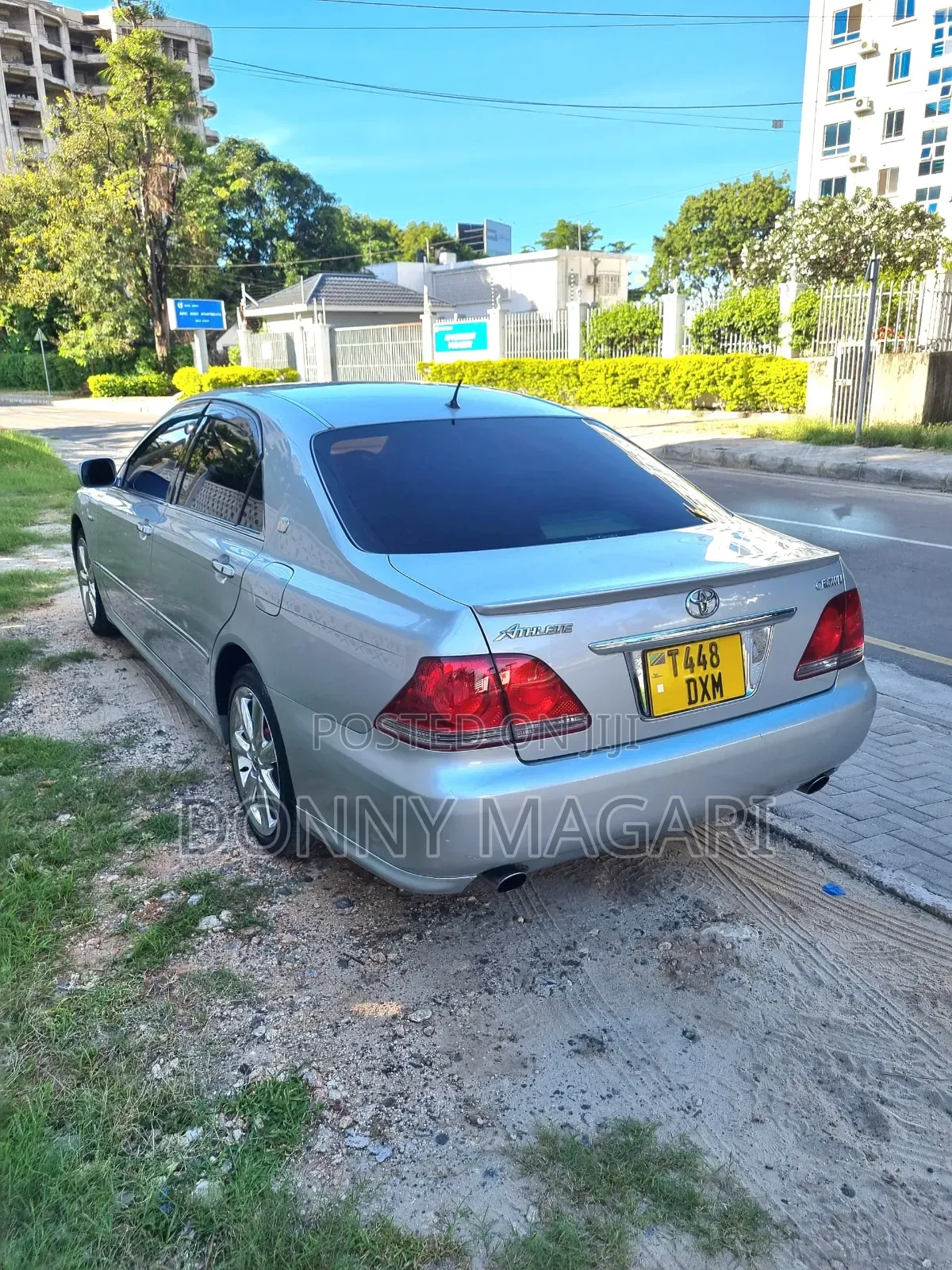 Toyota Crown 2006 Silver