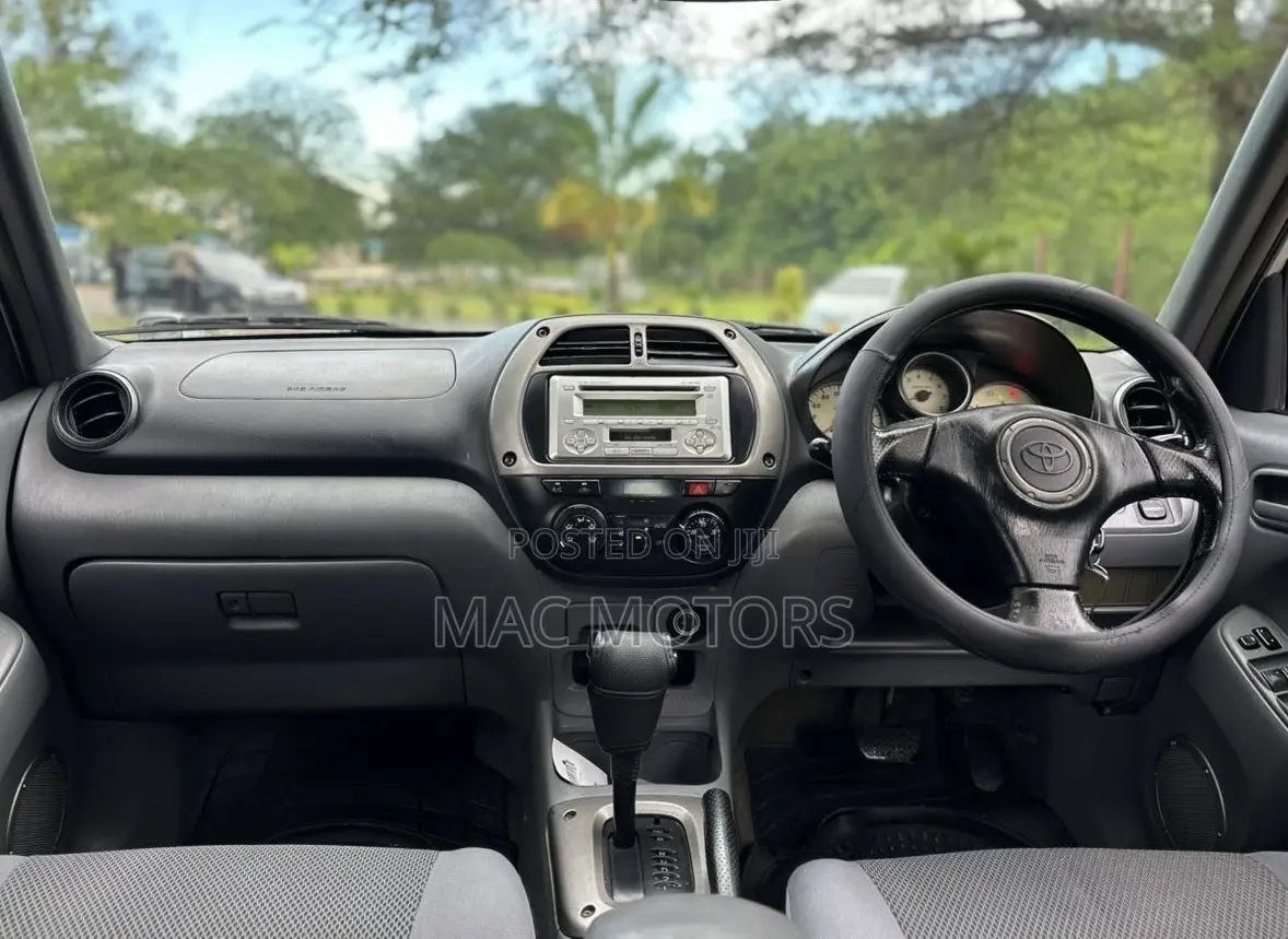 Toyota RAV4 Automatic 2003 Silver
