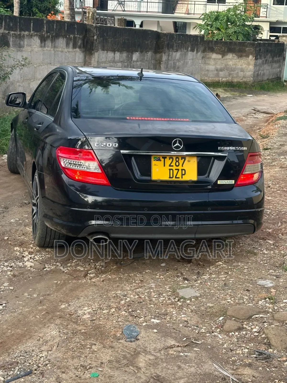 Mercedes-Benz C200 2009 Black