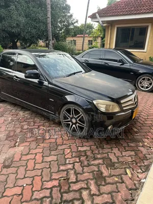 Mercedes-Benz C200 2009 Black