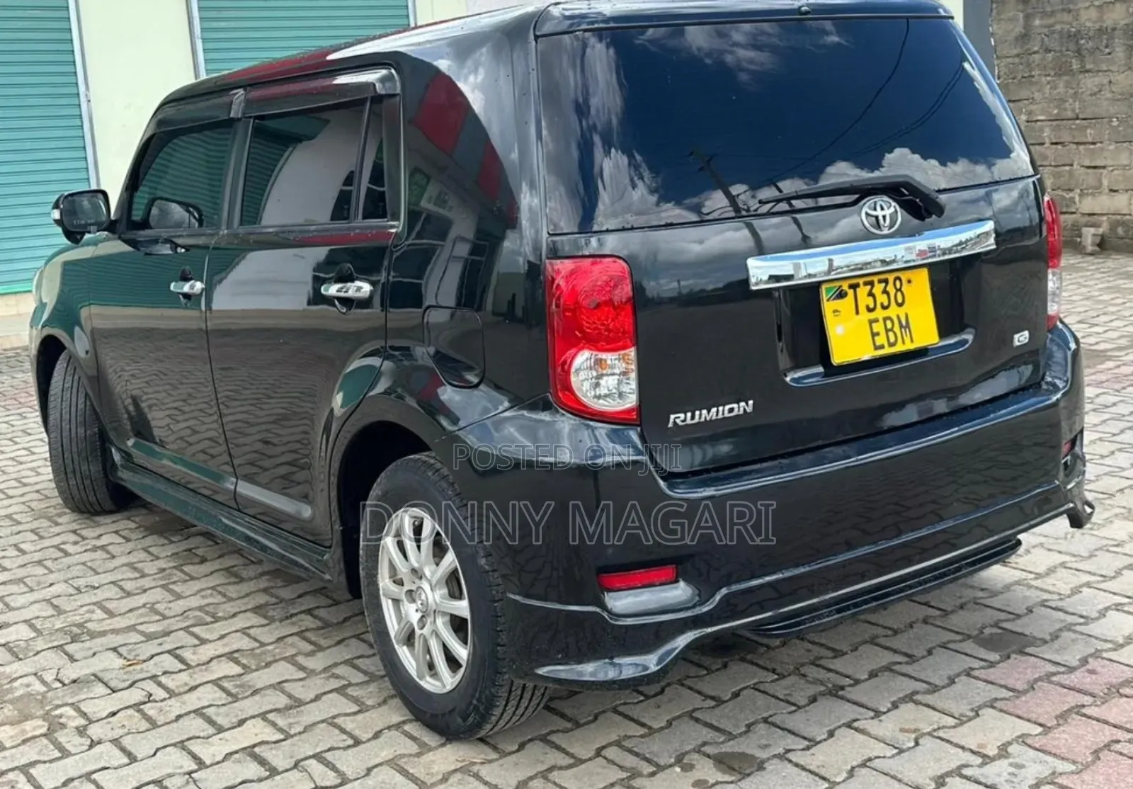 Toyota Corolla Rumion 2009 Black