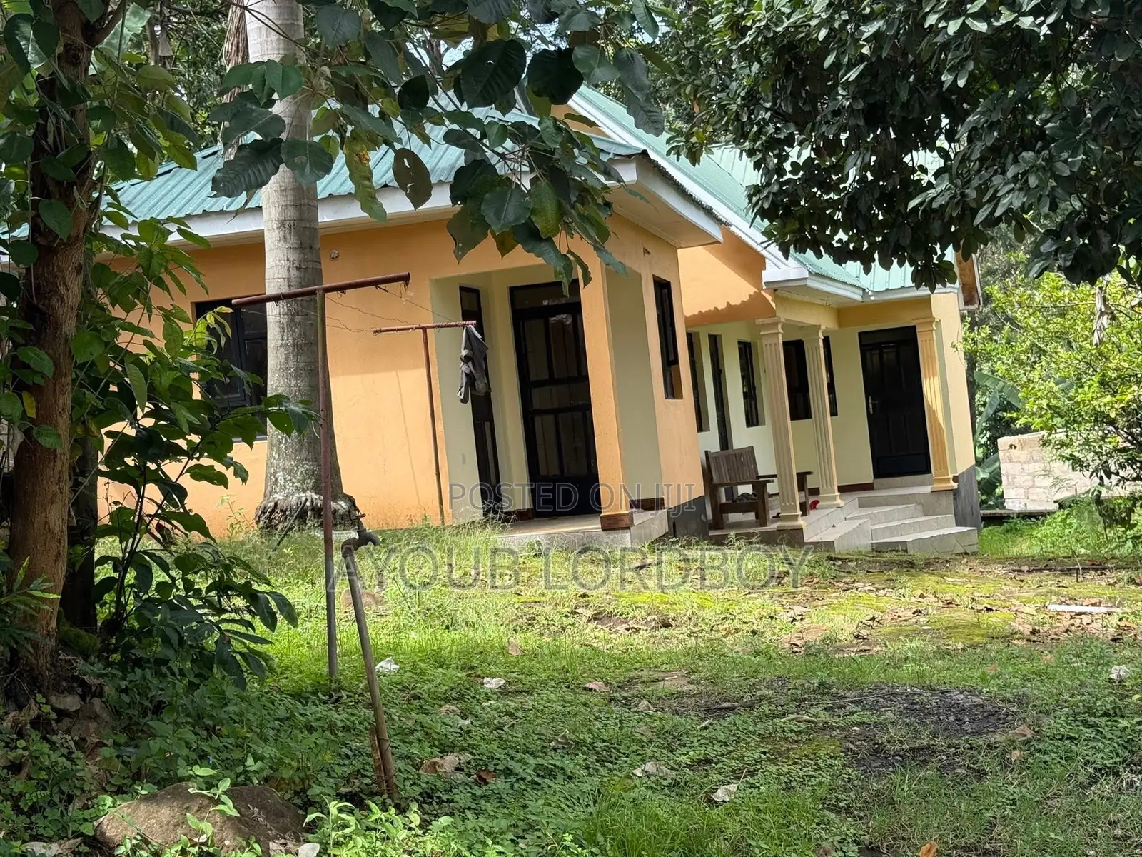 4bdrm House in Nkoanrua for sale
