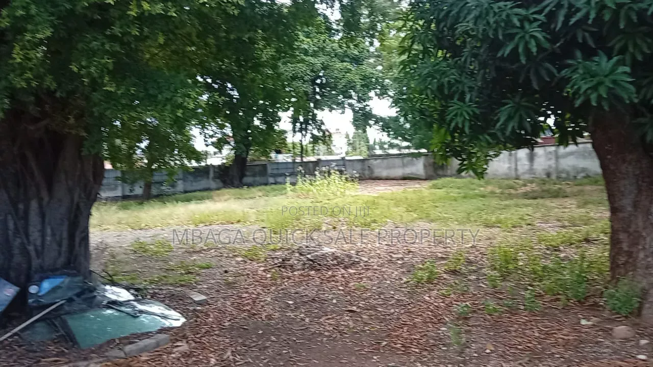 10bdrm House in Oyster Bay for rent
