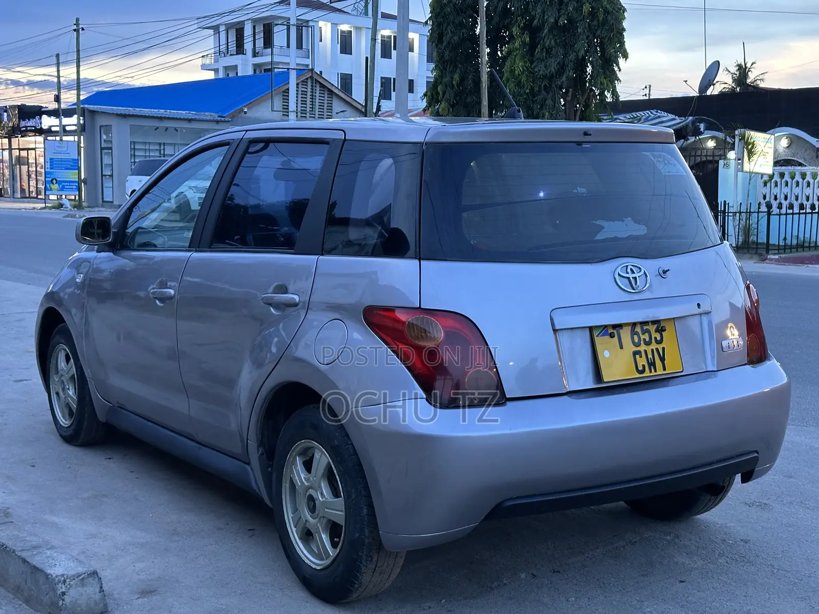 Toyota IST 2004 Gray