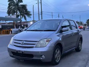Toyota IST 2004 Gray