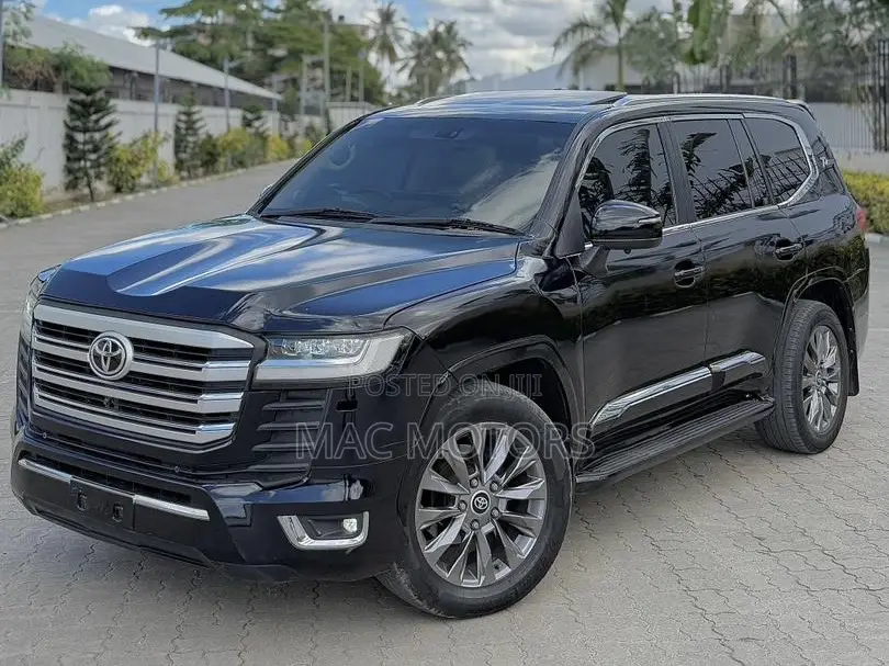 Toyota Land Cruiser 2016 Black