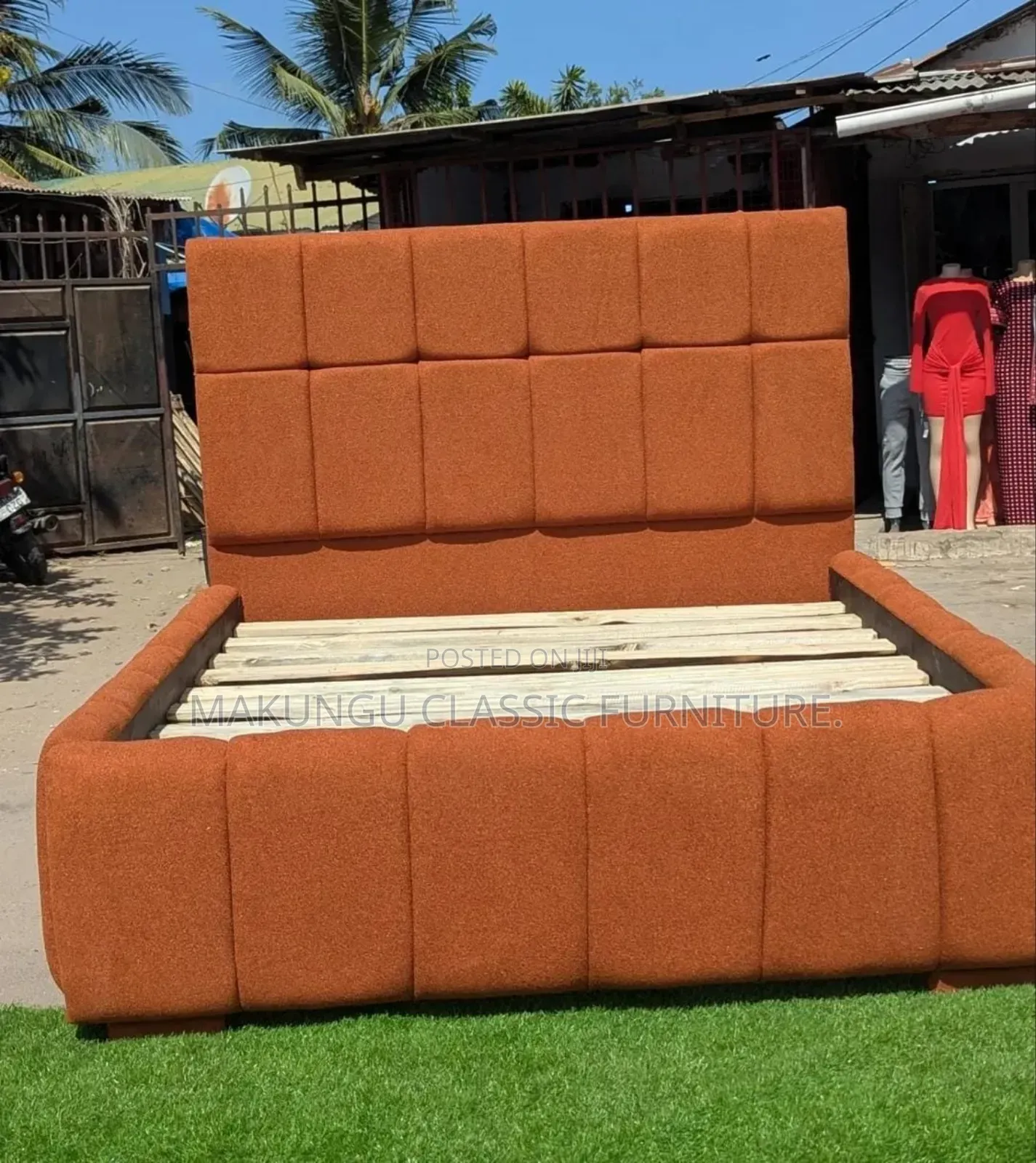 Bubble Bed Stylist Size 5/6
