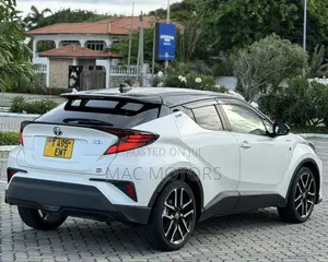 Toyota C-HR 2019 White