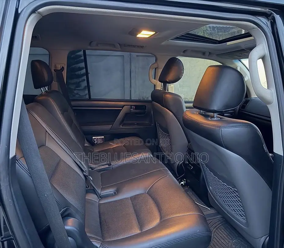 Toyota Land Cruiser 2021 Black