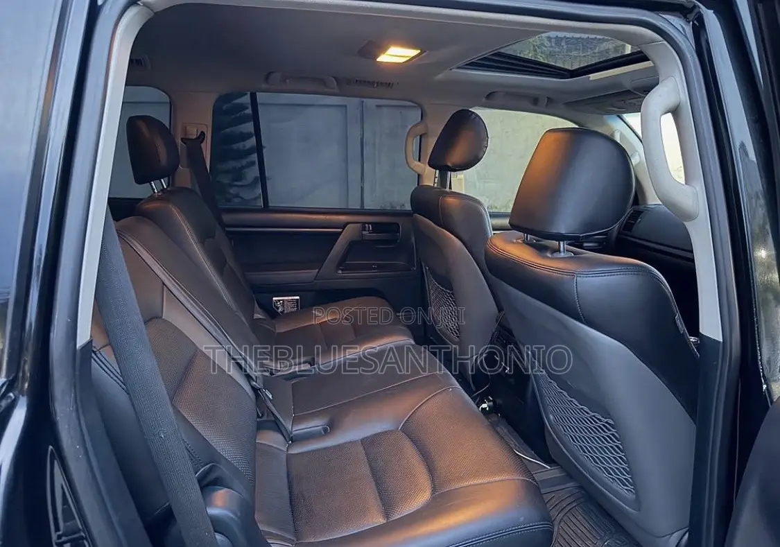 Toyota Land Cruiser 2021 Black