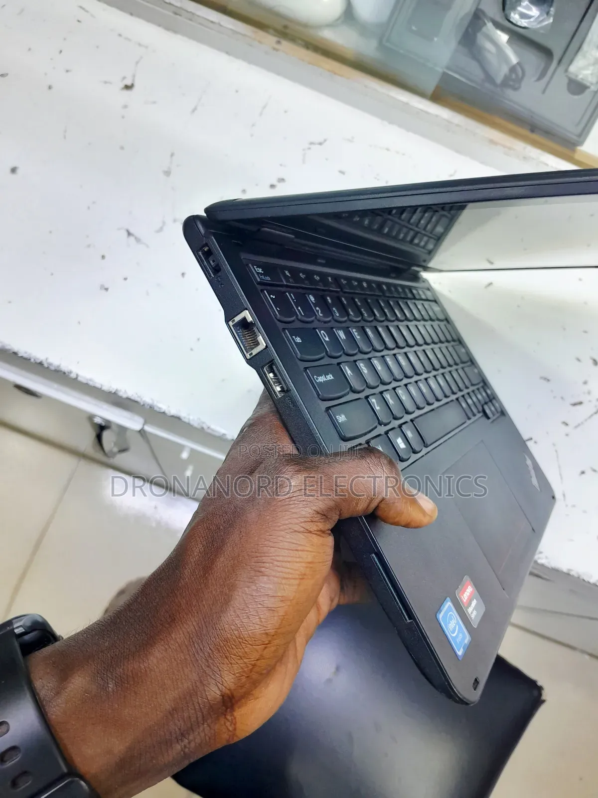 New Laptop Lenovo Yoga 11e 4GB Intel SSD 128GB